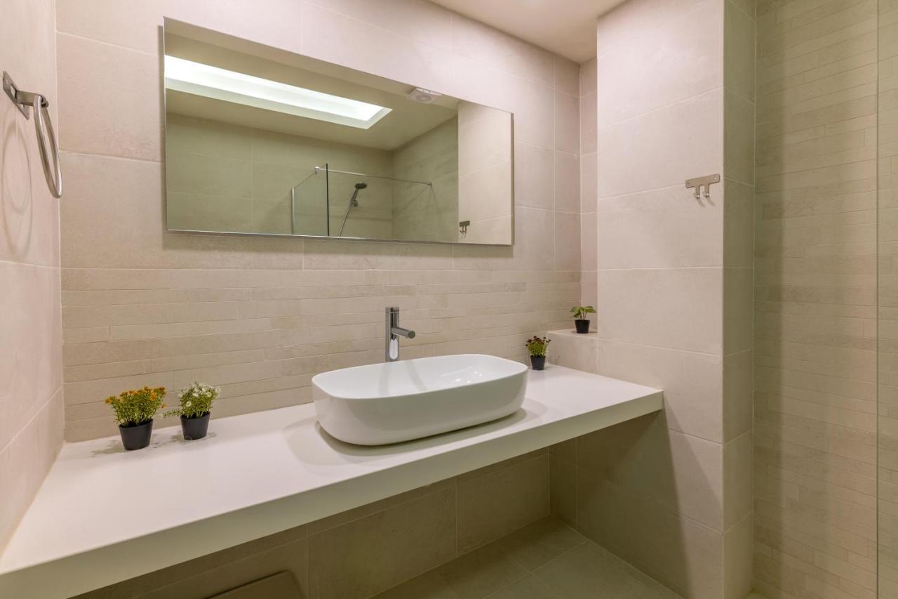3 Bedroom Villa With Stunning Sea View & Private Parking Elia  外观 照片