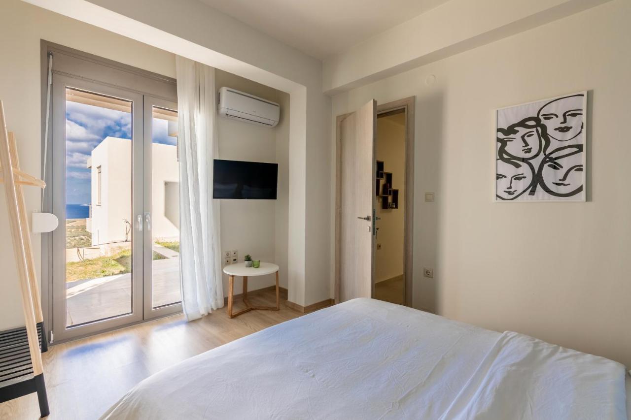 3 Bedroom Villa With Stunning Sea View & Private Parking Elia  外观 照片